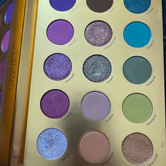 Manny MUA Moon spell palette - Picture 2 of 3